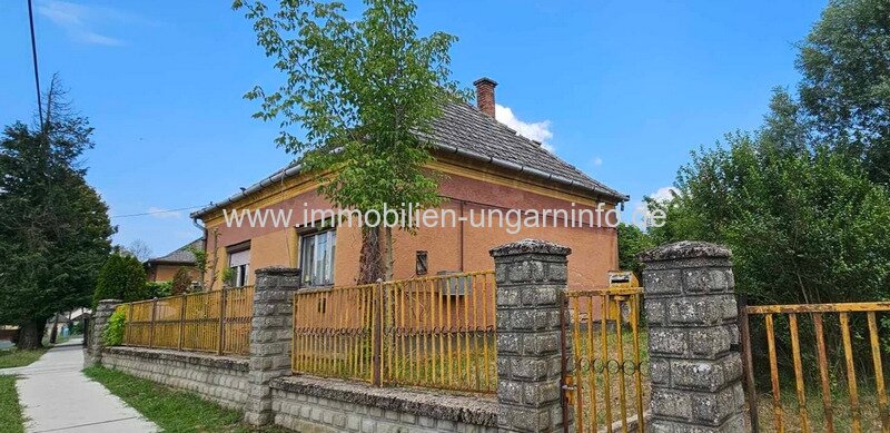 Somogy Vármegye: Im Komitat Somogy, in Vízvár Einfamilienhaus für nur 18.500 Euro 