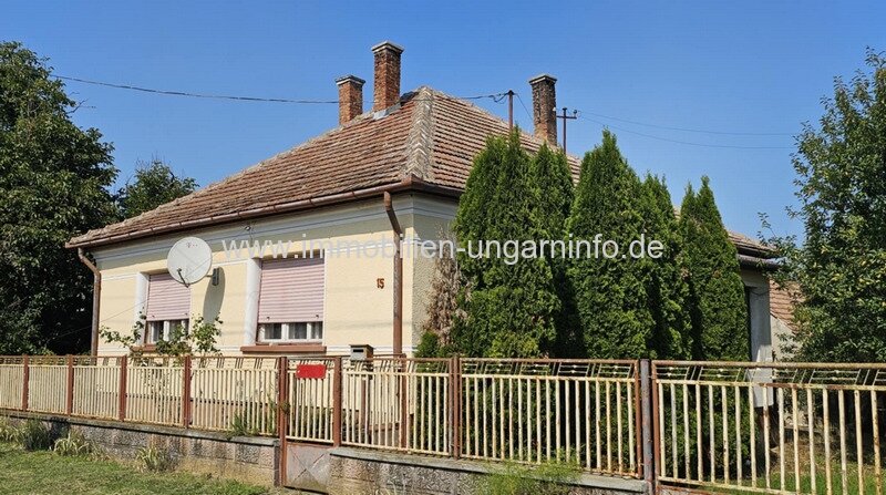 Somogy Vármegye: 17 km vom Balaton entfernt, sofort bezugsfertiges Einfamilienhaus mit großem Grundstück Somogy Vármegye: 17 km vom Balaton entfernt, sofort bezugsfertiges Einfamilienhaus mit großem Grundstück