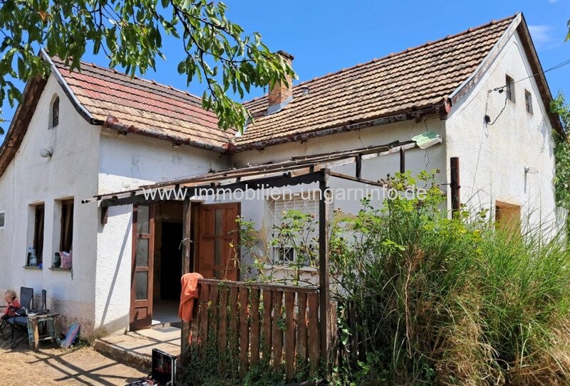 Baranya Vármegye: Weinkeller/Presshaus im Weinberg von Szigetvár zu verkaufen Baranya Vármegye: Weinkeller/Presshaus im Weinberg von Szigetvár zu verkaufen