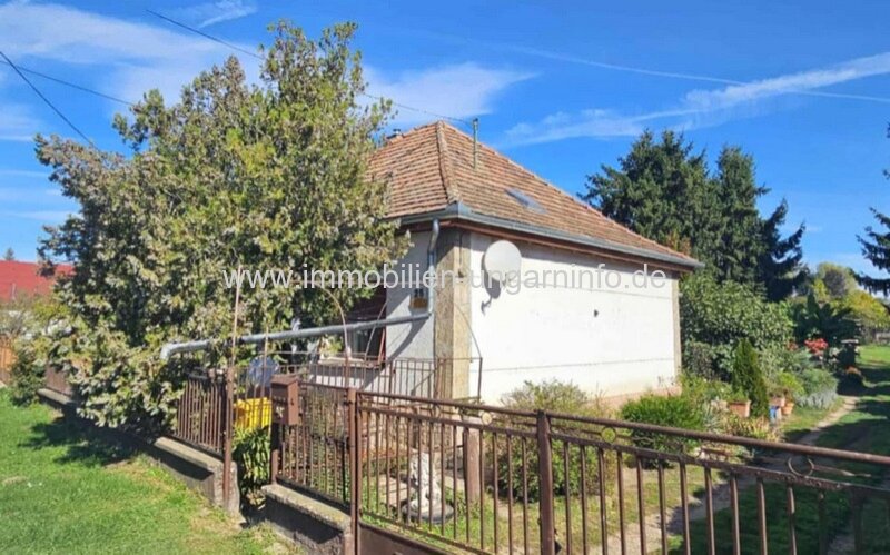 Somogy Vármegye: Kleines Stadthaus mit 3 Schlafzimmern, 14 km vom Plattensee entfernt Somogy Vármegye: Kleines Stadthaus mit 3 Schlafzimmern, 14 km vom Plattensee entfernt