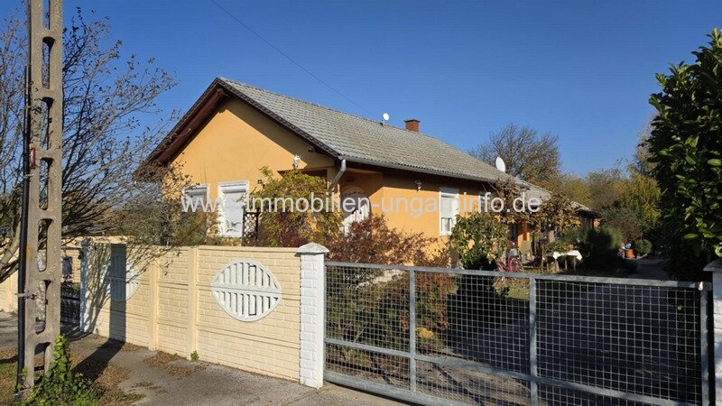 Somogy Vármegye: Zum verkauf steht ein gemütliches Einfamilienhaus mit grossem Grundstück Somogy Vármegye: Zum verkauf steht ein gemütliches Einfamilienhaus mit grossem Grundstück