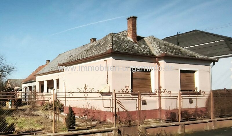 Zala Vármegye: 3-Zimmer-Einfamilienhaus mit 1 Hektar Grundstück in Zala Komitat zu verkaufen 