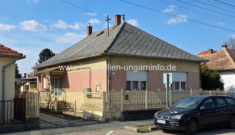 Somogy Vármegye: 4 Schlafzimmer Einfamilienhaus zu verkaufen in Nagyatád, Komitat Somogy 