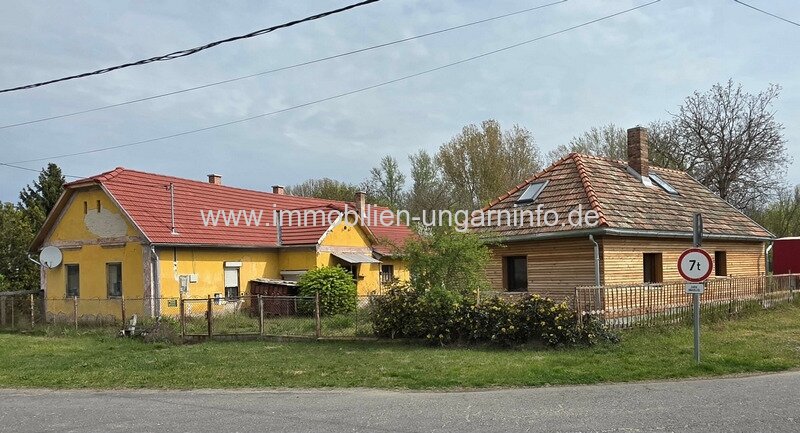 Somogy Vármegye: 2 Häuser als Einheit zu verkaufen in Táska – Komitat Somogy 