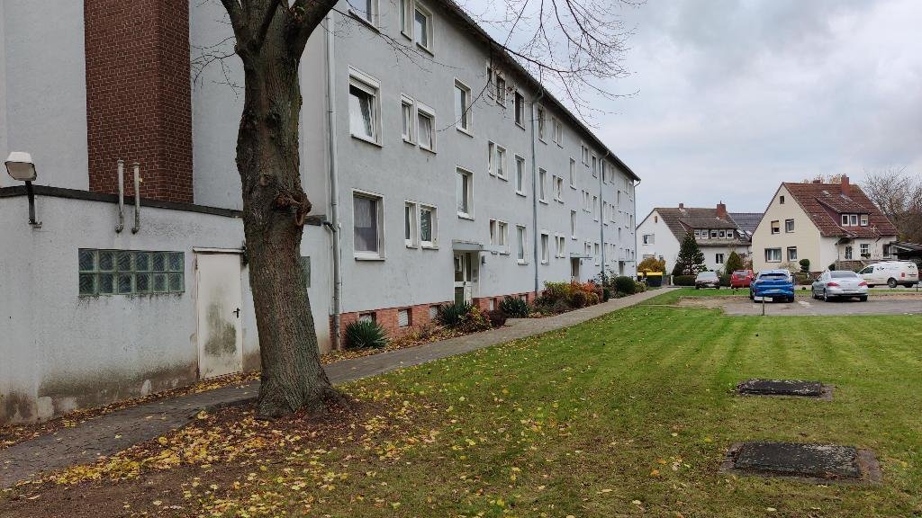 seitliche Ansicht von links - 3-Zimmer-Wohnung in Schöppenstedt *LichtWelt-Immo Immobilienvermittlung Wolfenbüttel